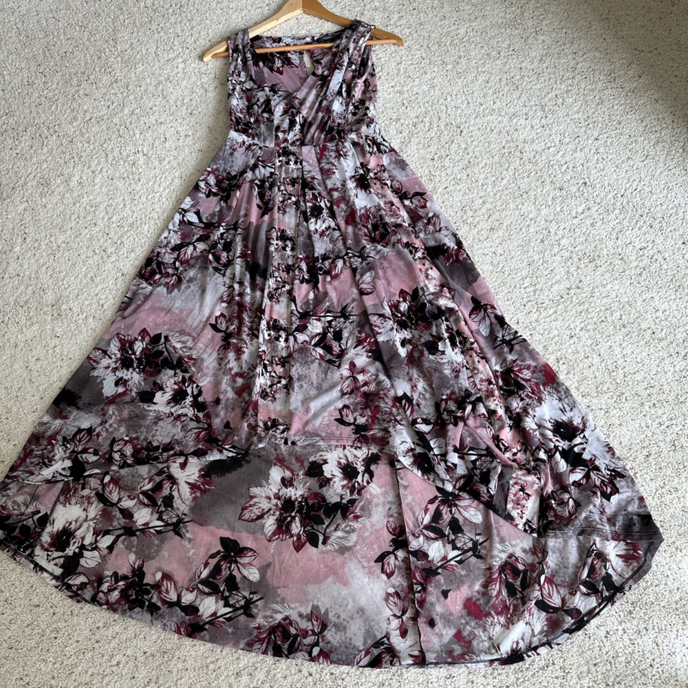 Simply Vera Wang Dress